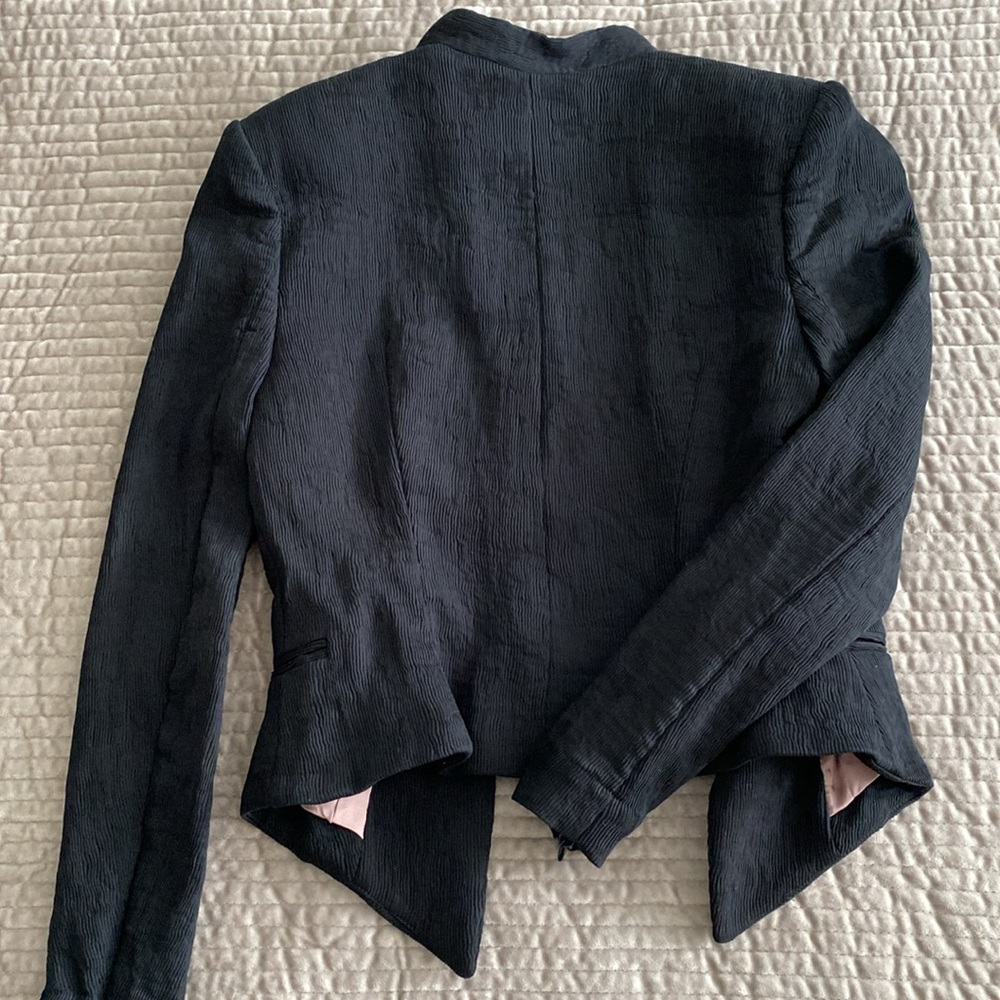 Black short blazer - Picture 5 of 5